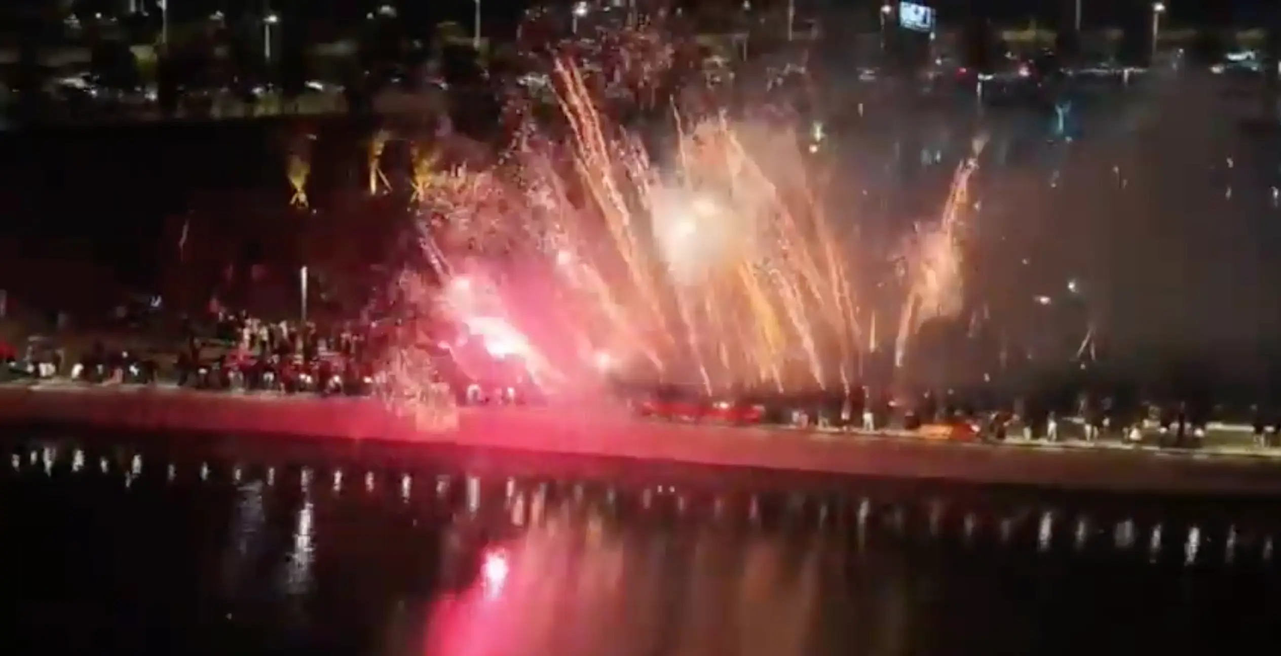 一个理想主义者眼中的张雪峰:那个教人钻营功利的人,偏偏活成了最纯粹的样子